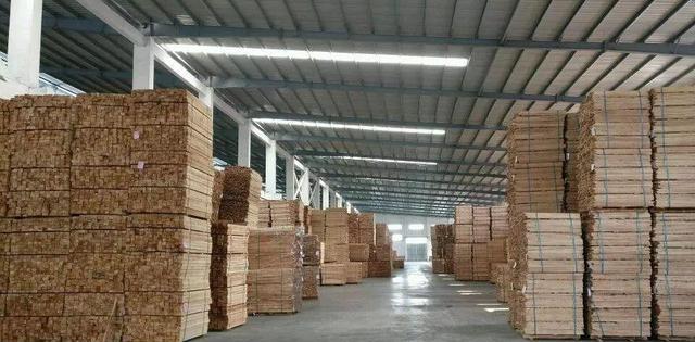 太仓,岚山,漳州,钦州等木材市场出货快,量大,价格却倒挂!