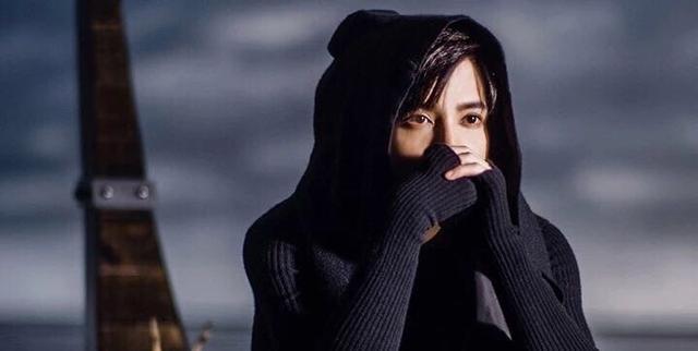 首次执导的广告片买了热搜, 抄袭泰国某广告!