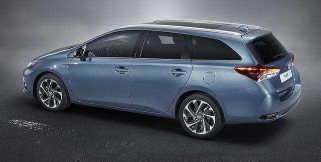 丰田卡罗拉旅行版来了6座6年免检省油又省心