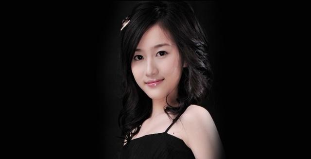 巴拉拉小魔仙刘美含,一位颜值和唱功双高的快乐女声