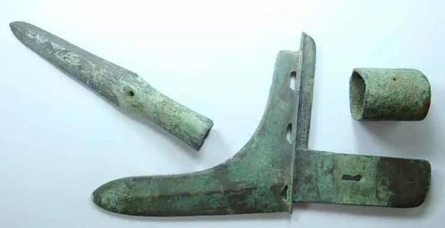戟的发展简史：在戈和矛的基础上演进从实战兵器刀礼仪兵器