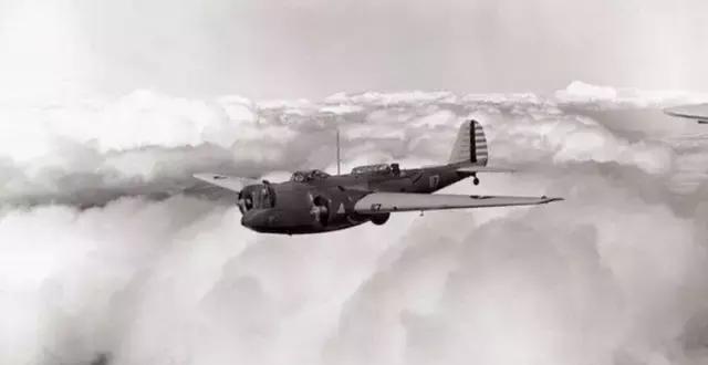 二战传奇飞行员和他们的传奇故事|飞行员|飞机|布朗_新浪新闻