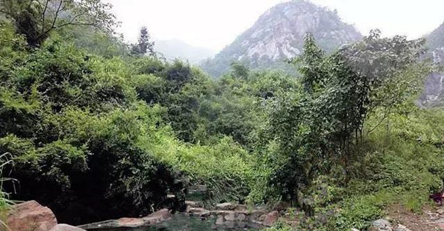 可以换换口味,野温泉就在广东清远的一个很小的阳山县城车田村,温泉