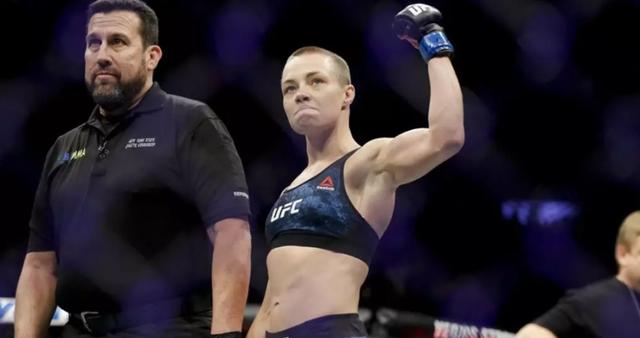 罗斯-娜玛尤纳斯打击力量惊爆全场,两次重击让乔安娜-耶德尔泽西克