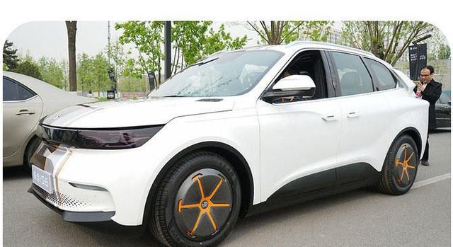 国产品牌又一神车量产对开门配最强铁轮毂屏幕比特斯拉还大