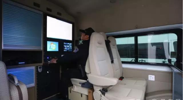 360度监控,4g实时图传,gps定位 50辆神秘警车全新亮相武汉街头