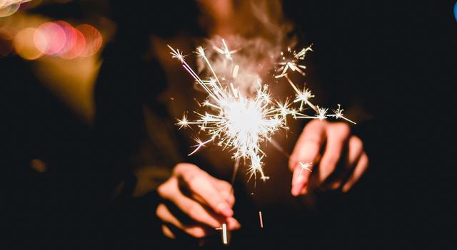 敬往事三杯酒,余生,再无良人可回头