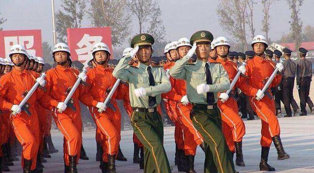 :执行解放军条令条例和供给标准,却隶属公安部