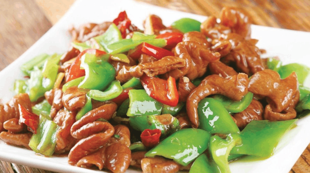 红烧肥肠这样做,香辣入味,做法很简单