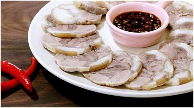 蒜酱水晶猪肘子