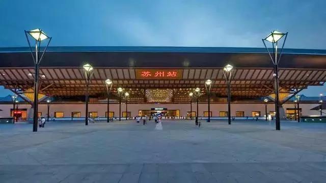 2018春运抢票大战打响! 假设在这样的火车站里, 你还会抢票吗?