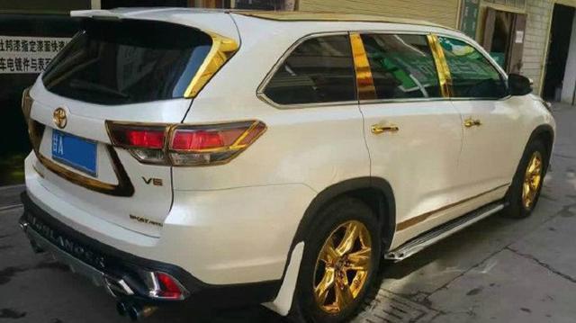 土豪的世界我们不懂, 外观辣眼的土豪金汉兰达, 我是欣赏不来