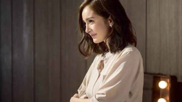 关晓彤发言惹众怒,瞬间被杨幂一句话打脸!网友