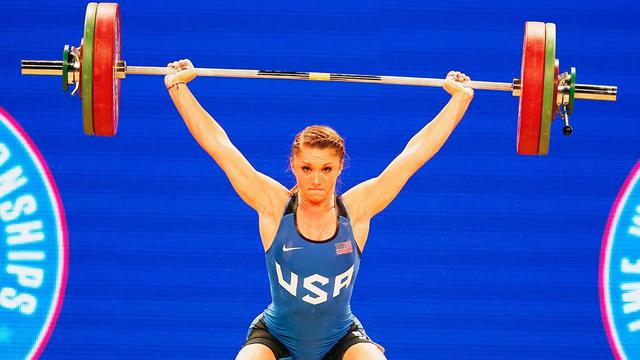 近年来颜值最高的举重运动员,出身于啦啦队员,还练过体操