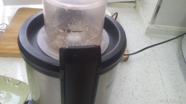 宝宝辅食西兰花瘦肉粥做法!