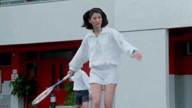 继上次被袁咏仪打脸后,郑爽粉丝拿出压箱照谁