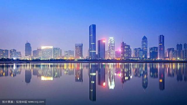 2017中国城市GDP排行榜:无锡超长沙,宁波超佛