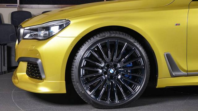 奥斯汀黄色宝马m760li,售价超过$153,800美元!