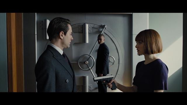 时间规划局:叛逆的女孩为了小情郎,坑自己亲爹到倾家荡产