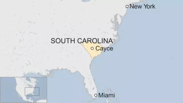 美国载147人火车与货运列车相撞 2人死亡