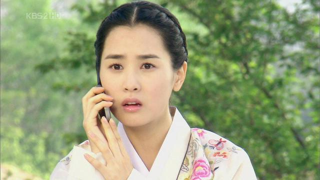 《新娘十八岁》男女主角分手后各自结婚,她多次整容脸僵,她消失