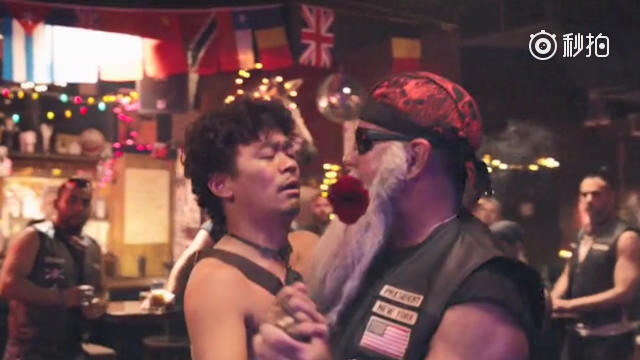 唐人街探案2爆王宝强尬舞肌肉男,全片最搞笑的一段