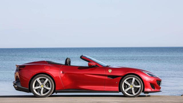 新一年的小目标来了法拉利最便宜的跑车portofino只要