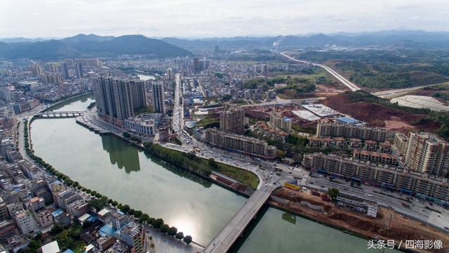 航拍广东肇庆怀集县—珠三角连接大西南的"桥头堡"