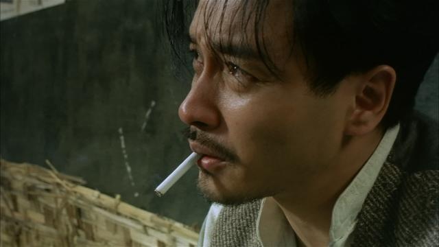 明星抽烟,周星驰的最无厘头,孙红雷最霸道,他是大家永远经典!