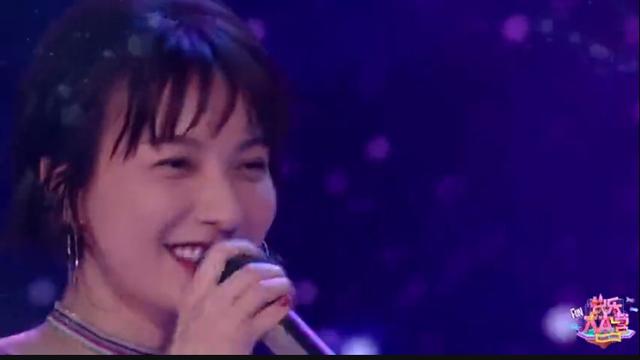 吴昕潘玮柏2018首次发糖,稀罕没理由,吴昕的