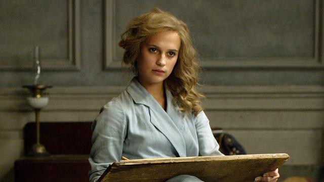 《古墓丽影:源起之战》:整体不错,给新一代劳拉故事开了个好头