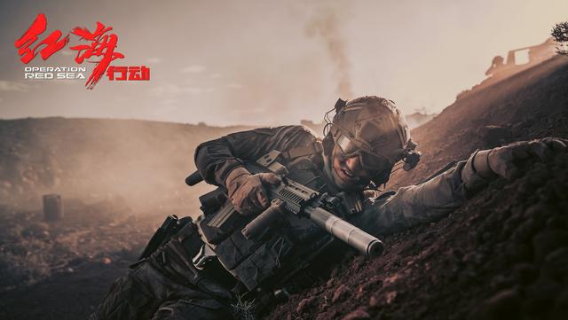 红海行动郭家豪饰蛟龙特种兵铁血型男彰显大爱