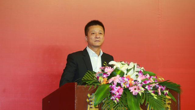 天津权健的束昱辉,如何将升班马变成季军呢?完全因为土豪