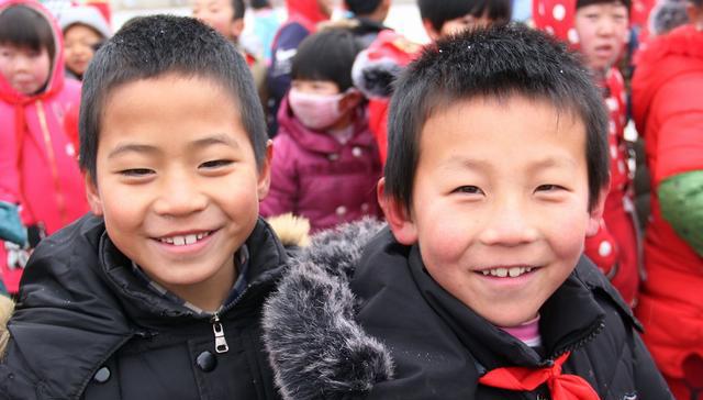 千里爱心小寒时节温暖会宁农村贫困小学生