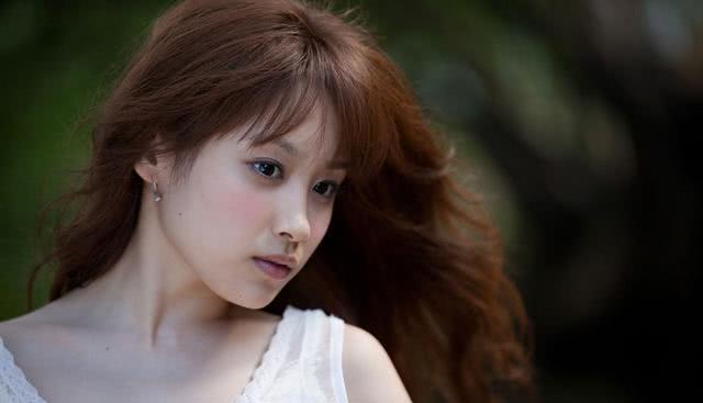 摄影晶莹剔透双瞳剪水