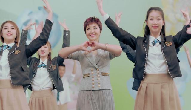 格格生日祝福歌mv央视首播掀起生日祝福新风尚