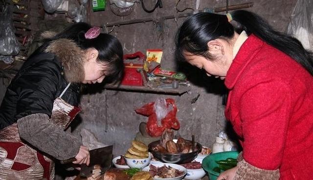 大姑姐在娘家坐月子,婆婆很偏心她,我实在是忍受不了了!