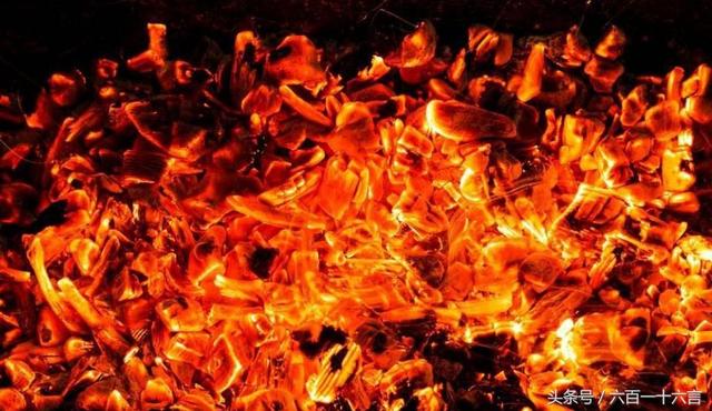 摄影:2018年正月十六烤柏灵火习俗,辟邪除灾,迎祥纳福!