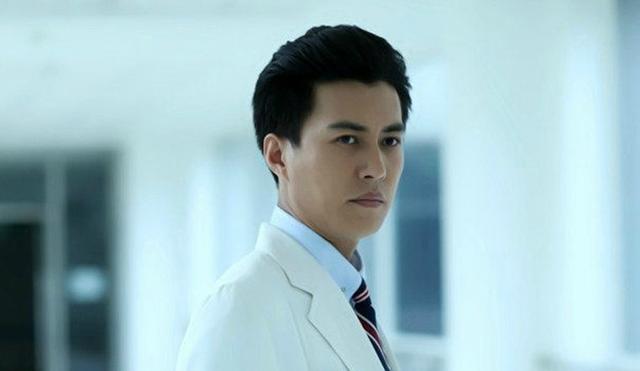 正文  本来靳东演过这么多好看的电视剧,你是因为哪部喜好上他的?