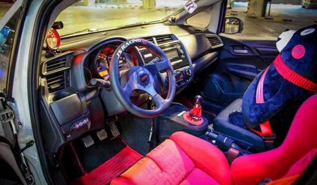 20万重度改装本田飞度,开在街上路人问这啥车?这是gk5!