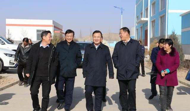 皋兰县县长杜宁让检查春节前安全生产工作