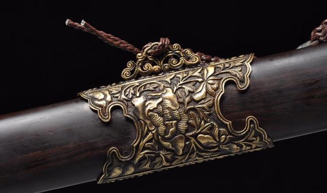 龙泉刀剑——牡丹巨剑