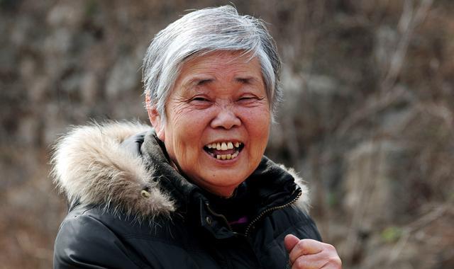 农村媳妇活活气死婆婆老太太回魂儿子痛哭救了媳妇一命