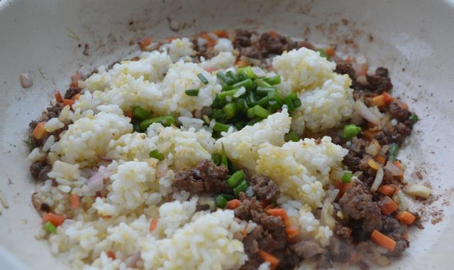 华丽"剩饭"成了孩子早餐桌上的抢手菜,搭配自制豆浆好吃不上火