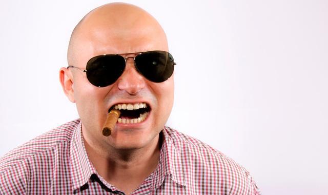 对于一个离过婚还秃顶的有钱老男人,我的心是拒绝的,我清楚明白的知道