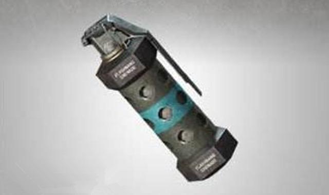 绝地求生里面的闪光弹真的有那么中看不中用吗?