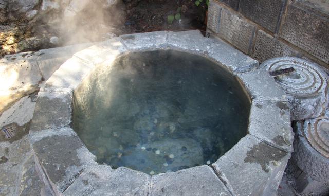 在云南腾冲,有一口井叫怀胎井