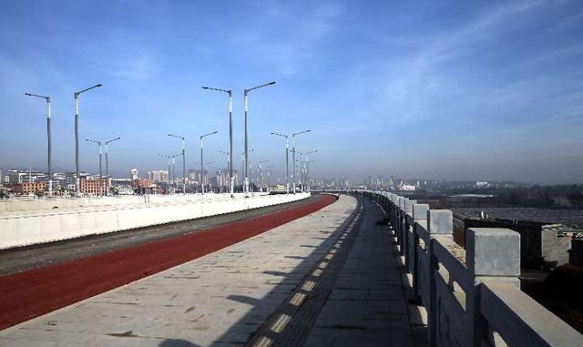 滇中新区东区道路"主骨架" 空港大道中段进入通车倒计时