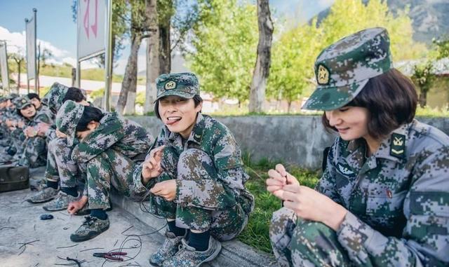 其实不用担心,原来女兵都是宝