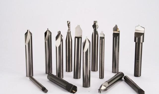 现代机械加工高速切削对刀具技术的要求